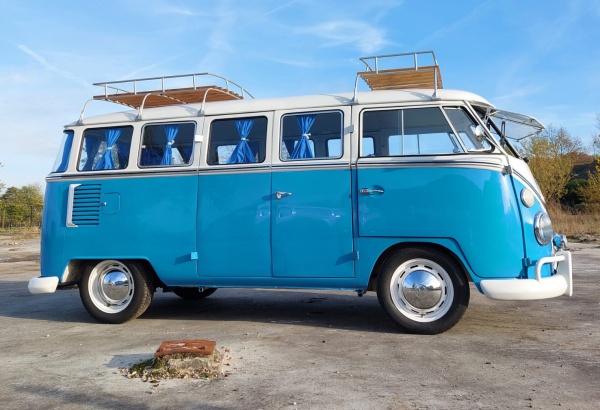 Volkswagenbus Blue Lagoon (T1)